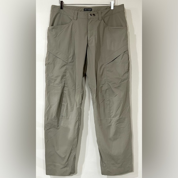 Arc'teryx Pants Arcteryx Mens Rampart Khaki Hiking Cargo Pants